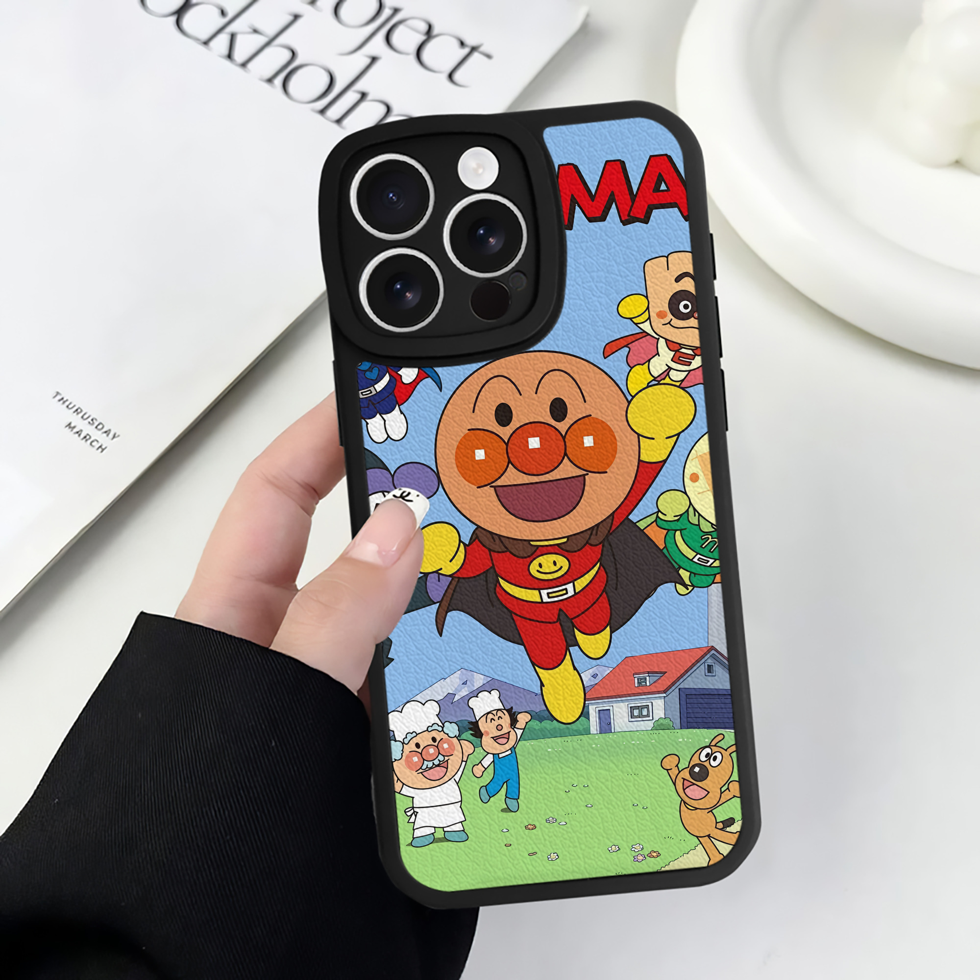 （画像用） アンパンマン Anpanman 【iPhone 16シリーズ対応】シリコンスマホケース（レザー調） 材質：シリコン